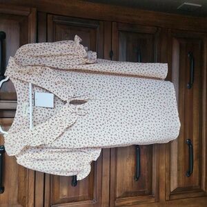 Faith and Joy blouse - Cream with pink flowers - Never worn